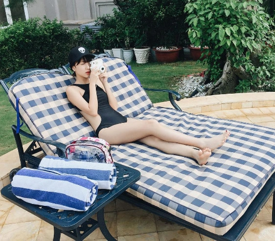 Hot girl việt quá đỗi sexy với áo tắm hở hông táo bạo