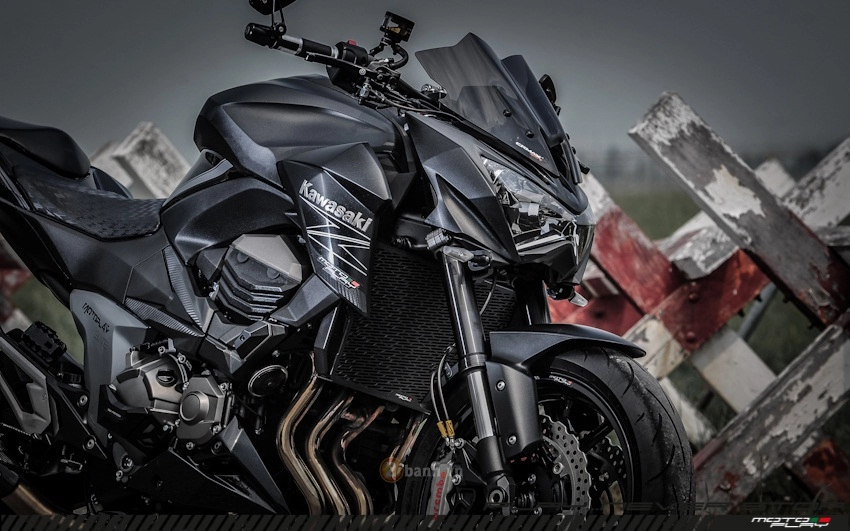 Kawasaki z800 độ cực chất với phiên bản màu đen huyền bí