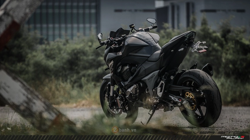 Kawasaki z800 độ cực chất với phiên bản màu đen huyền bí
