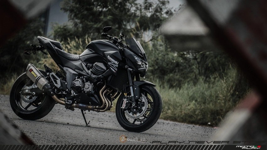 Kawasaki z800 độ cực chất với phiên bản màu đen huyền bí