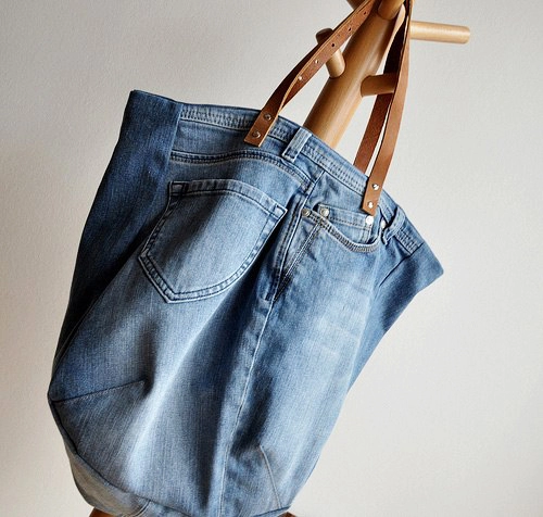 Vô vàng cách tái chế quần jeans cũ cho những bạn đam mê jean