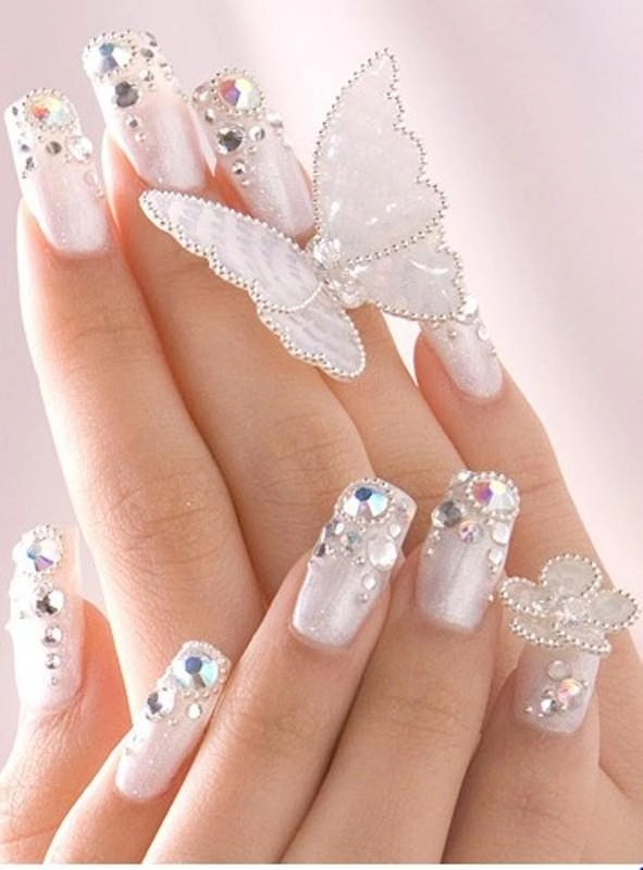 Những kiểu móng tay đẹp sang trọng quý phái cho cô dâu