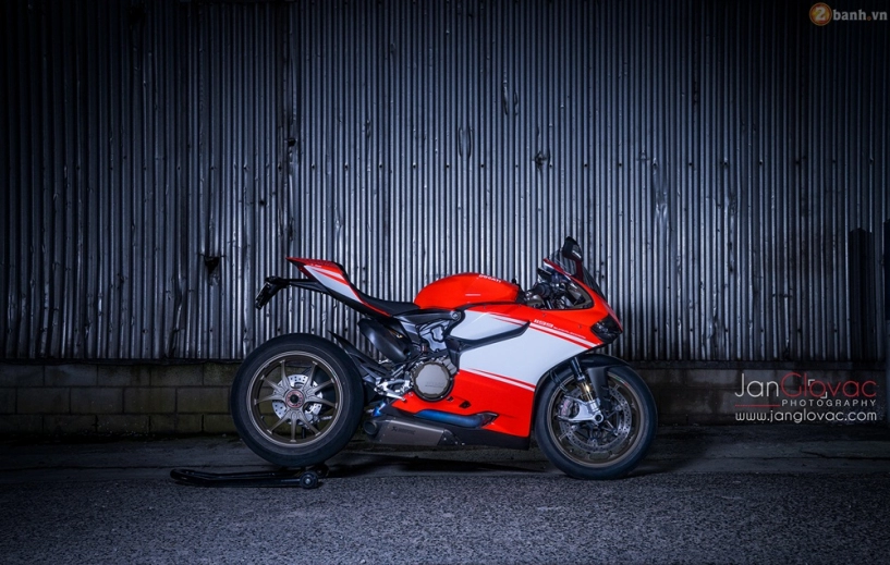 Siêu xe 1199 panigale mạnh mẽ và quyến rũ