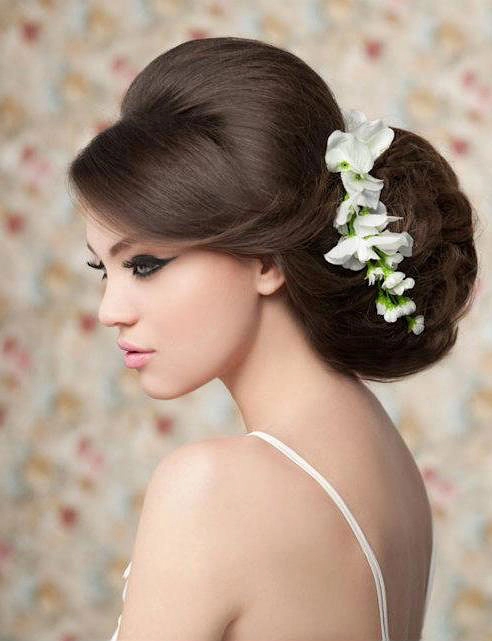 Tóc cô dâu đẹp cho nàng khuôn mặt tròn lộng lẫy nhất