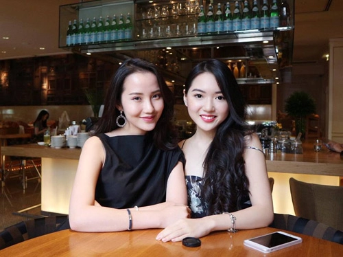 Helly tống lăng xê phụ kiện vòng tay nam tính