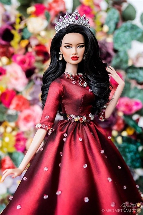Ngỡ ngàng với những cô búp bê xinh hơn cả hoa hậu