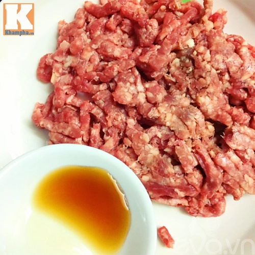 Thịt bò viên sốt cà chua đậm đà ngon cơm cho gia đình