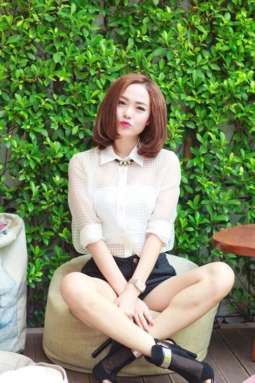 Mỹ nhân việt và biệt tài làm mới kiểu tóc ngang vai sắc sảo