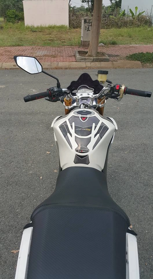 Yamaha fz150i độ dàn chân siêu cứng