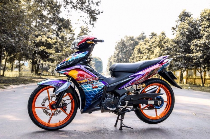 Exciter 135 độ nổi bật với phiên bản redbull