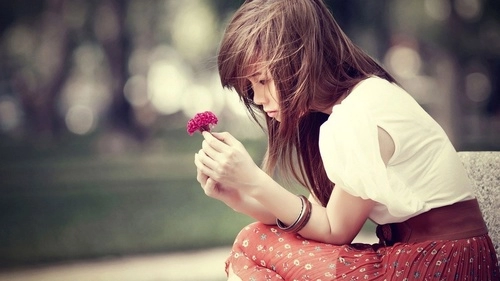 Tôi thèm lắm được một chàng trai nào đó đợi chờ dưới cổng