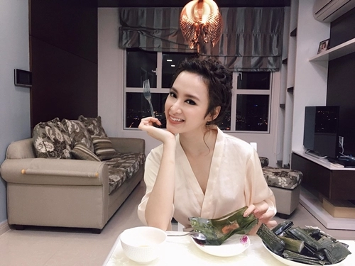 Angela phương trinh ở nhà rất kiệm vải