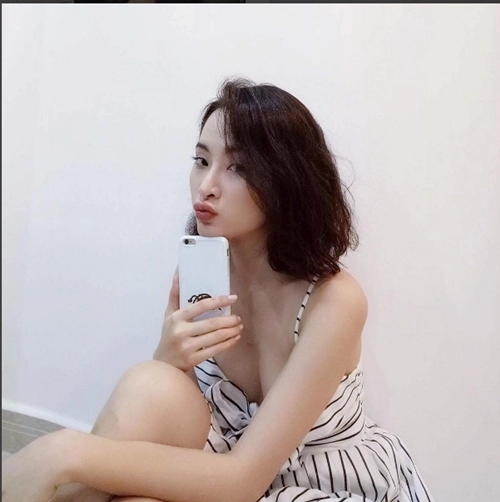 Angela phương trinh ở nhà rất kiệm vải