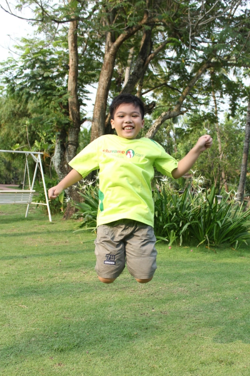 Con nhỏ trai mê thể thao là tốt hay xấu