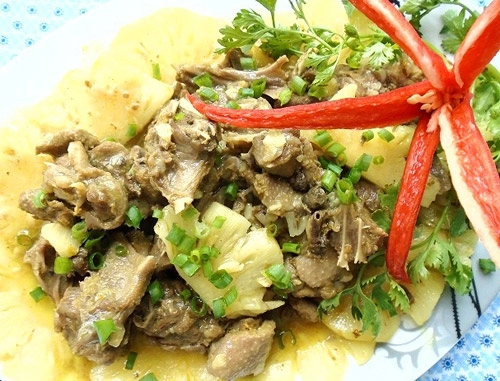 Hương vị thơm ngon kho cương từ vịt sốt dứa