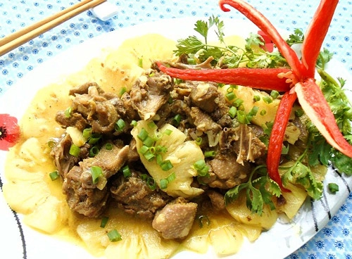Hương vị thơm ngon kho cương từ vịt sốt dứa