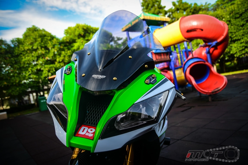 Kawasaki ninja zx-10r phiên bản 30 năm độ sành điệu xứ chùa vàng