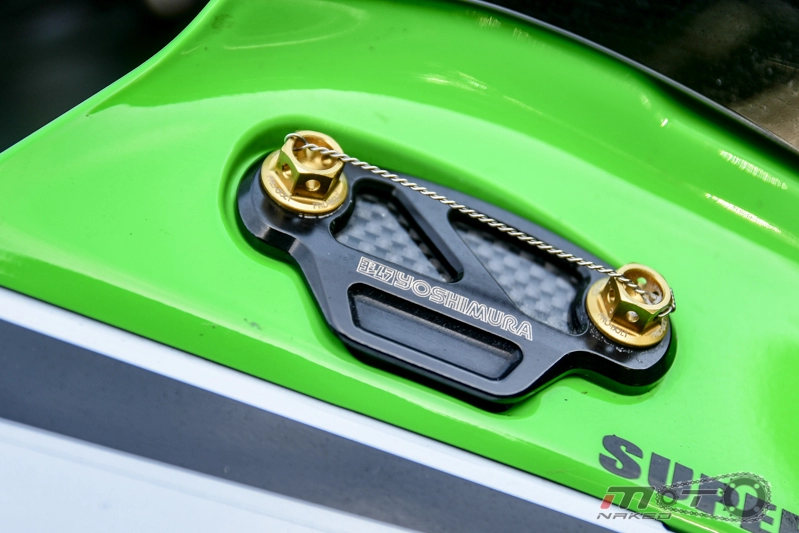 Kawasaki ninja zx-10r phiên bản 30 năm độ sành điệu xứ chùa vàng