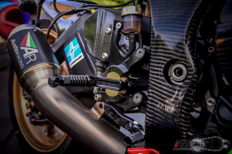 Kawasaki ninja zx-10r phiên bản 30 năm độ sành điệu xứ chùa vàng