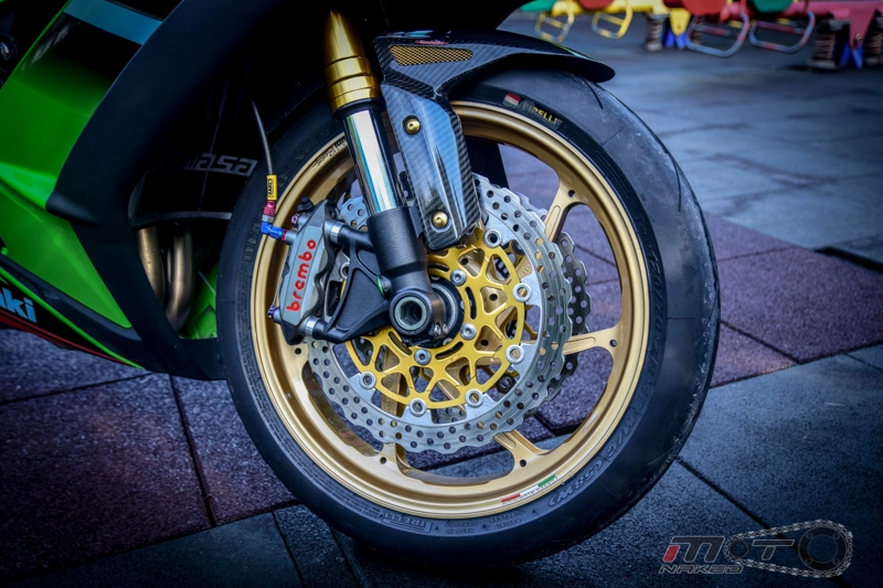Kawasaki ninja zx-10r phiên bản 30 năm độ sành điệu xứ chùa vàng