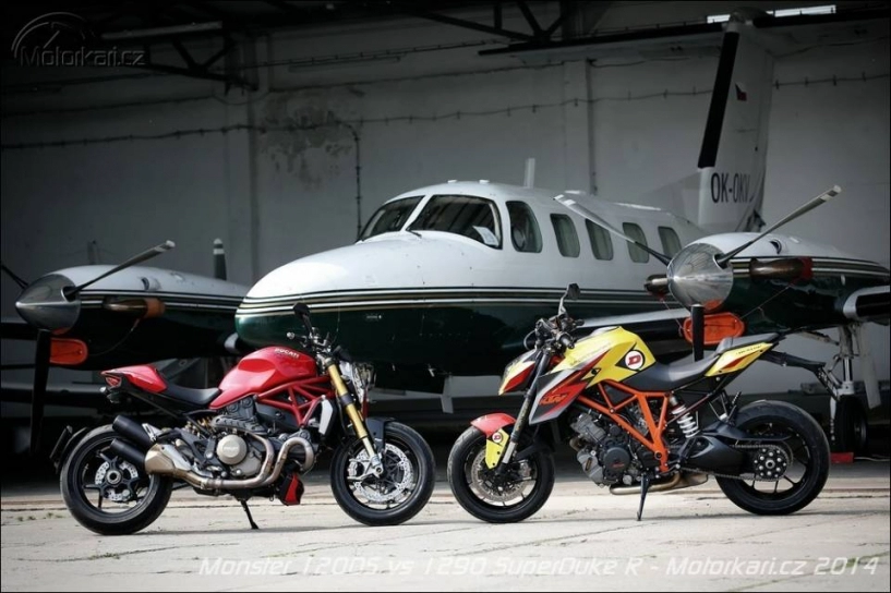 Ktm duke super 1290 r vs ducati monster 1200s uy lực
