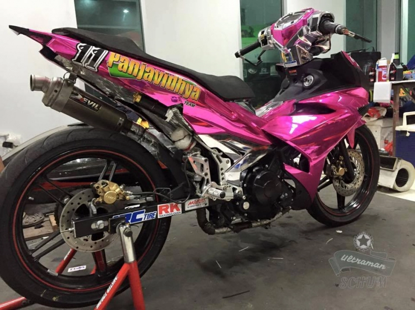 Mẫu exciter 150 độ phiên bản crom màu hồng cá tính