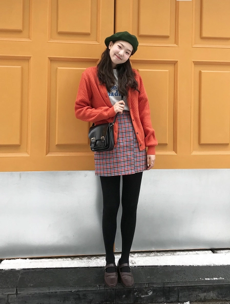 Bạn nên sắm cho mình một chiếc áo cardigan