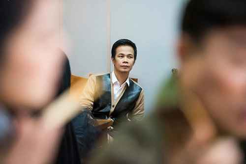 Ca sĩ thu phương khóc ròng khi về hát lại ở nhà hát tuổi trẻ