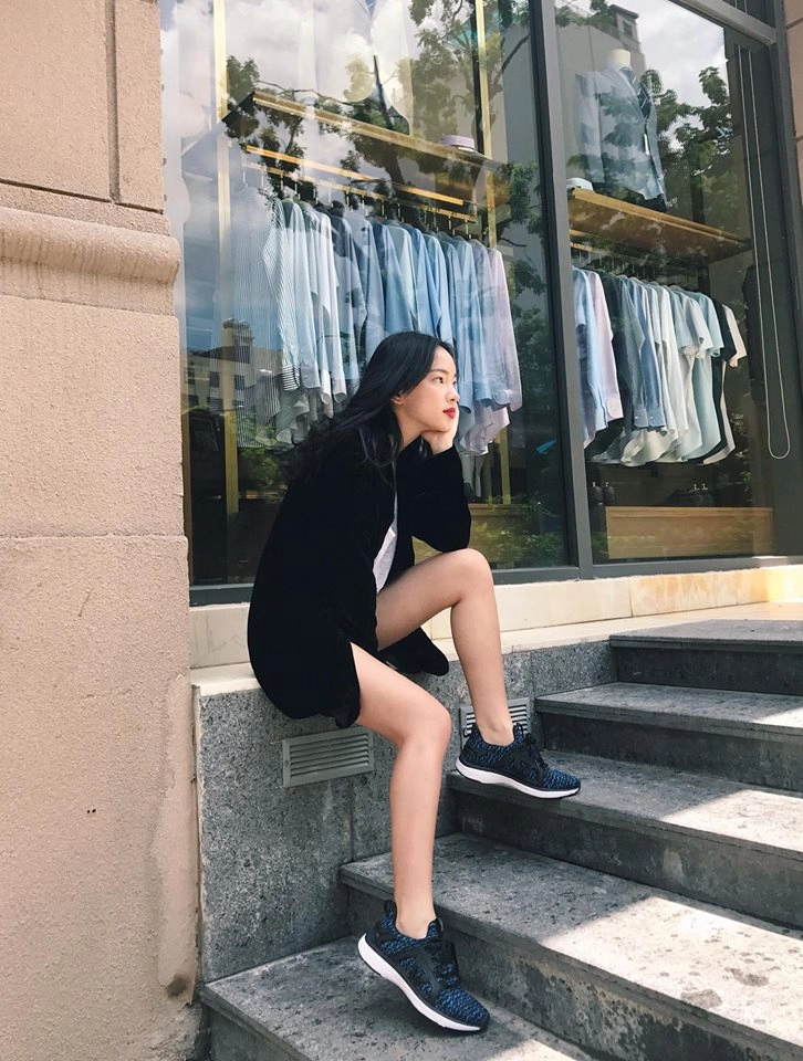Châu bùi mặc đồ lại chất như nước cất