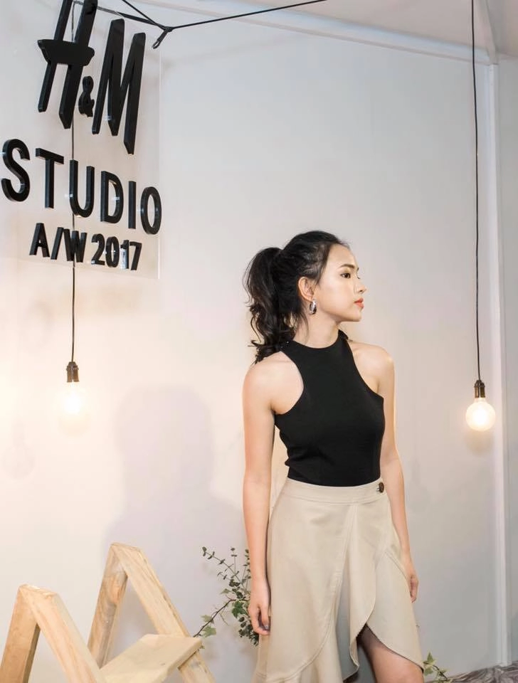 Châu bùi mặc đồ lại chất như nước cất