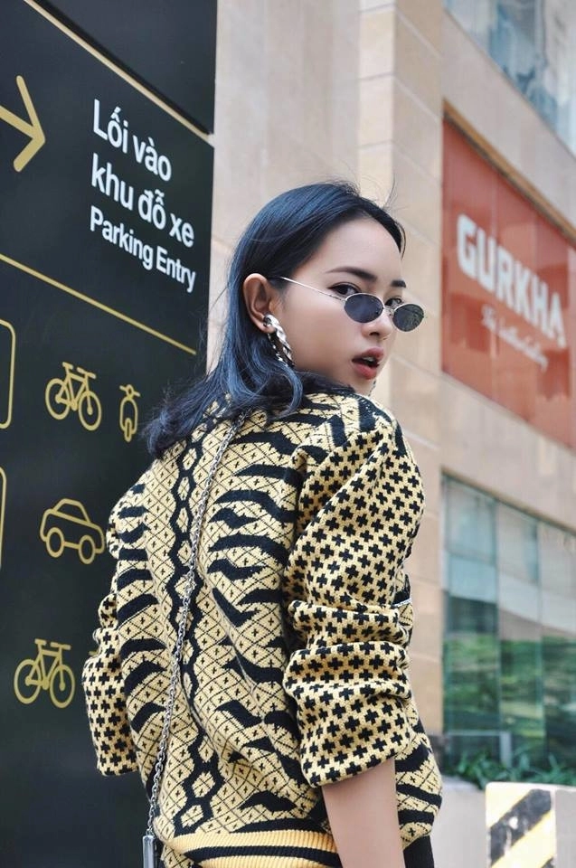 Châu bùi mặc đồ lại chất như nước cất