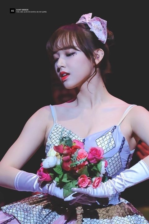 Cheng xiao wjsn là người gây sốt vì diện đầm ballet quá đẹp