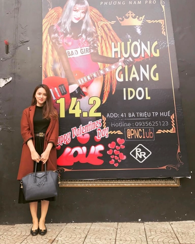 Cùng soi khối tài sản đồ hiệu khổng lồ mà hương giang sở hữu