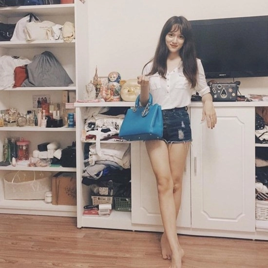 Cùng soi khối tài sản đồ hiệu khổng lồ mà hương giang sở hữu