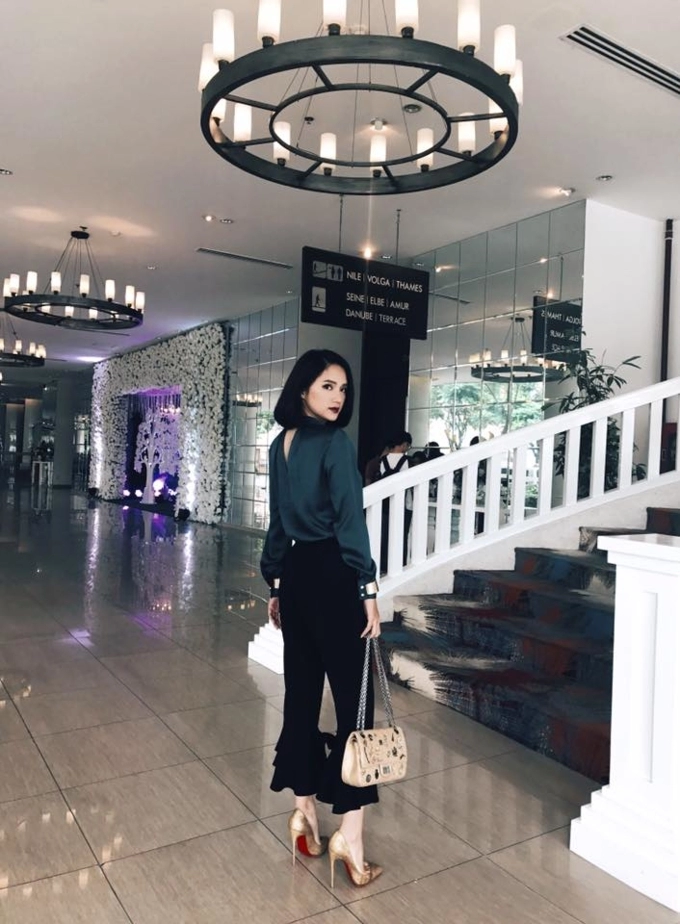 Cùng soi khối tài sản đồ hiệu khổng lồ mà hương giang sở hữu