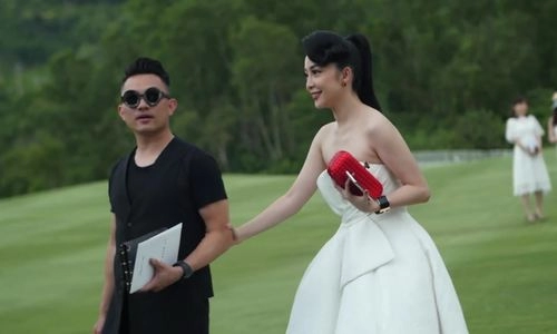 Dàn hoa hậu mặc gợi cảm dự show ở huế