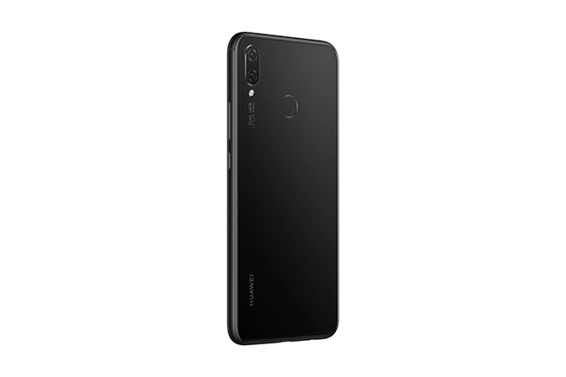 Điện thoại huawei nova 3i với 4 camera ai