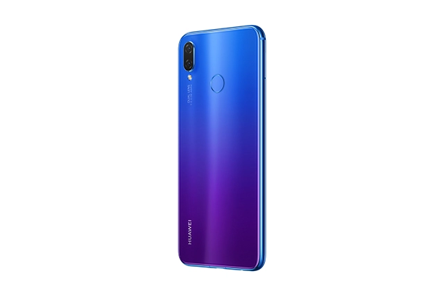 Điện thoại huawei nova 3i với 4 camera ai