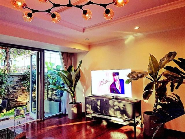 Điển trai hát hay ai ngờ nathan lee còn có tài khác thế này