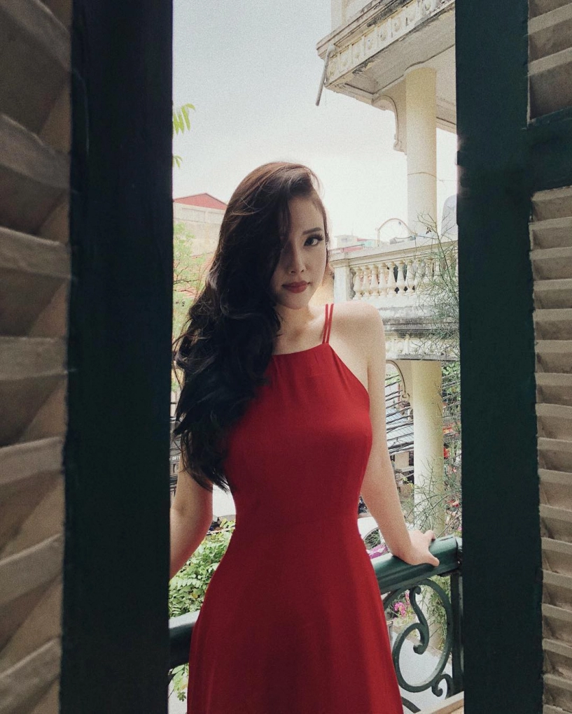 Em gái mai phương thúy xinh đẹp kinh doanh giỏi