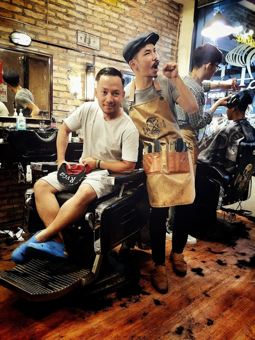 Hé lộ tiệm tóc chất nhất sài gòn