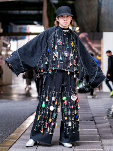Hoảng hồn với những street style dị đến tận cùng