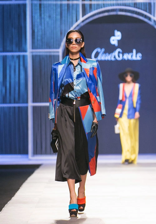 Hoàng thùy kiêu kỳ trong show claret giang lê