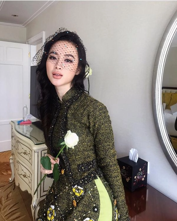 Học cách mặc áo dài vừa chất lại không bị sến