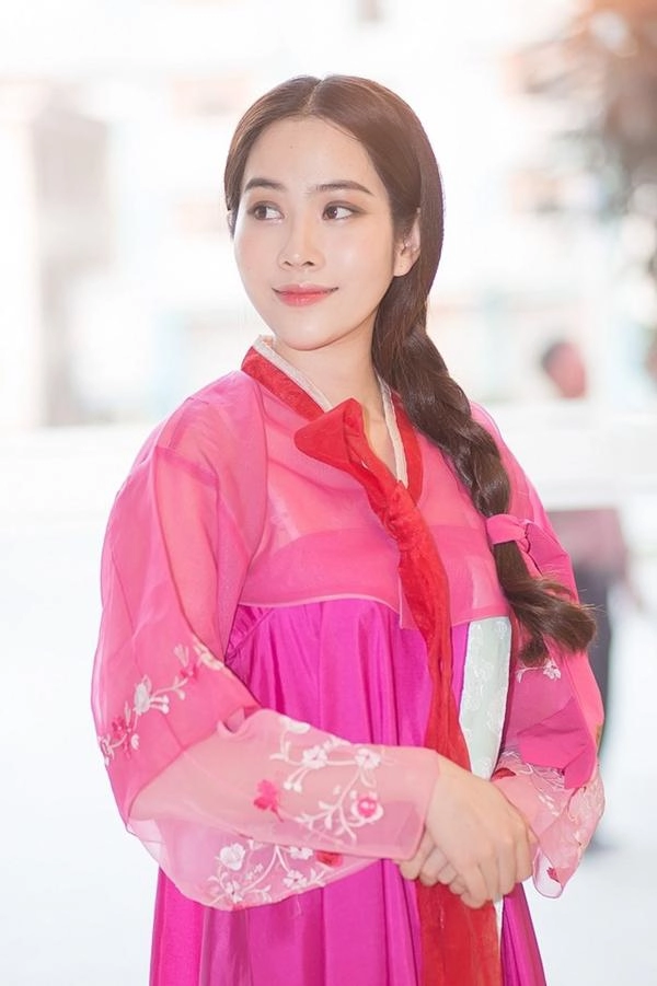Khi các người đẹp việt diện hanbok hàn quốc