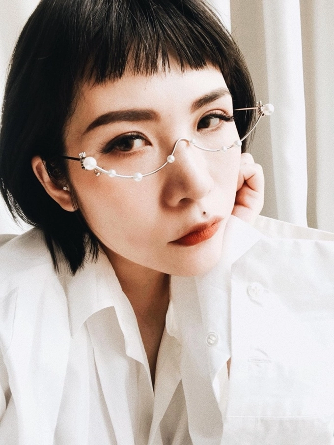 Kính vô dụng nhưng giá lại chát thực sự