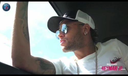 neymar tay chơi hàng hiệu trong dàn cầu thủ
