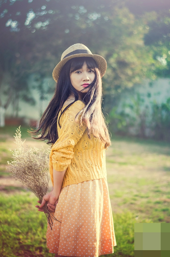 Nhã phương đẹp yêu kiều thông qua váy áo