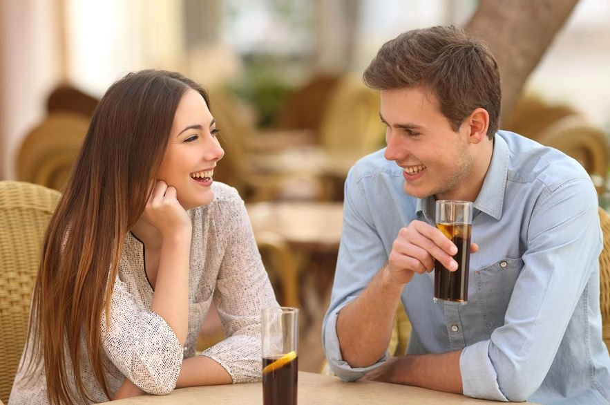 Những câu hỏi bạn nên hỏi chàng trong buổi hẹn