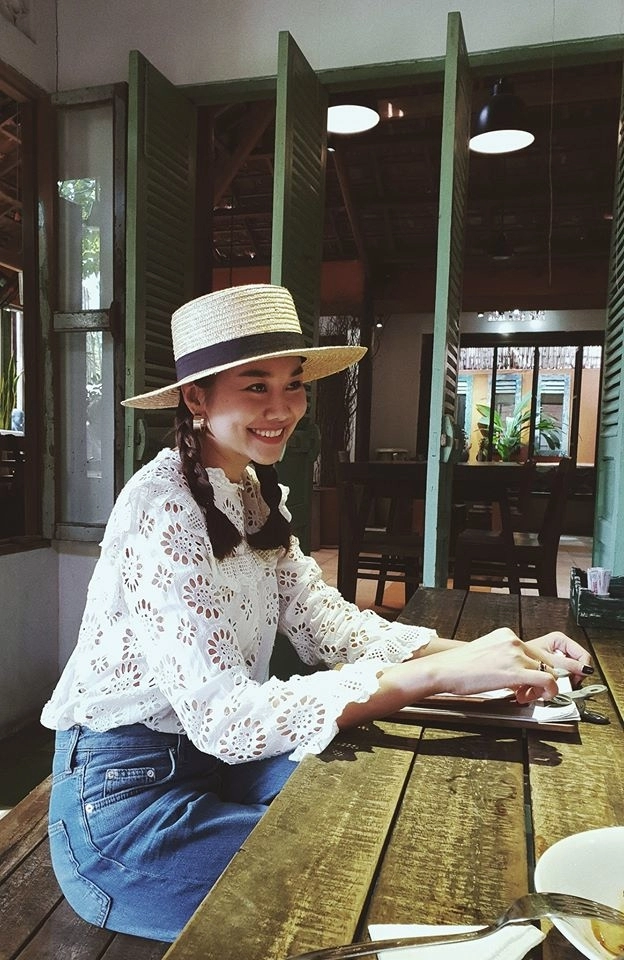 Sao việt khoe street style tràn ngập màu sắc xu hướng mới nhất